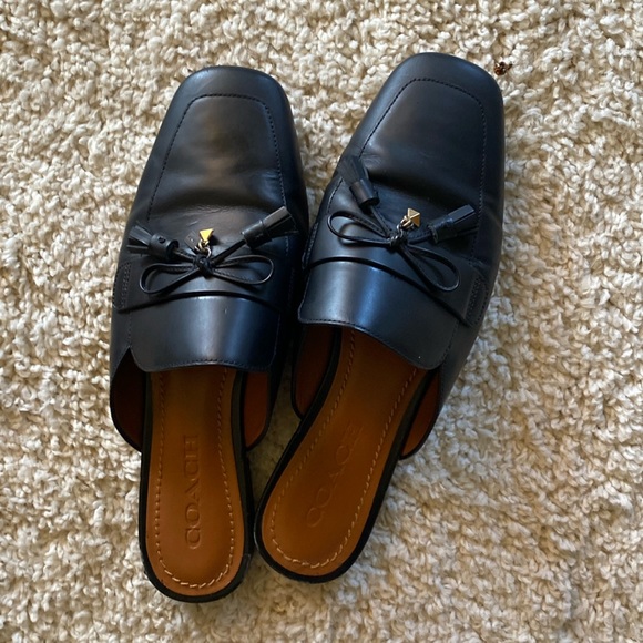 Coach Woman’s  BowTassel Leather Loafer Slides Size 8B - Picture 1 of 4